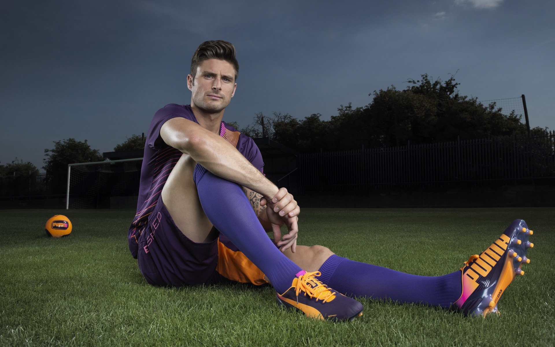 九游游戏中心-退役明星举办战术讲座，青年教练受益良多，退役体育明星